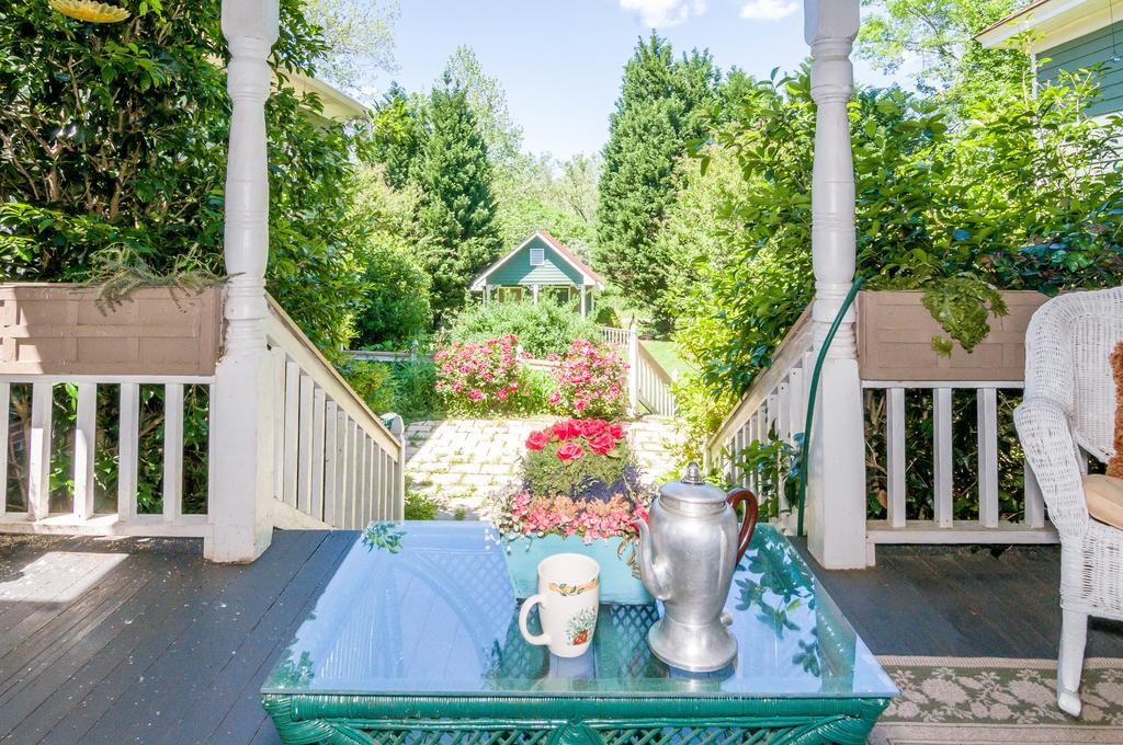 مبيت وإفطار Holly House Of Hamilton المظهر الخارجي الصورة