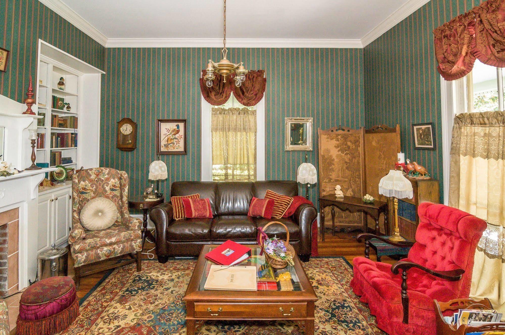 مبيت وإفطار Holly House Of Hamilton المظهر الخارجي الصورة
